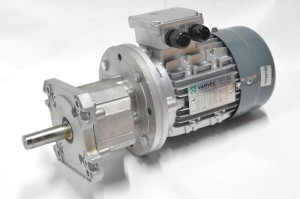 MOTOREDUKTOR  0,55 KW. 355 RPM